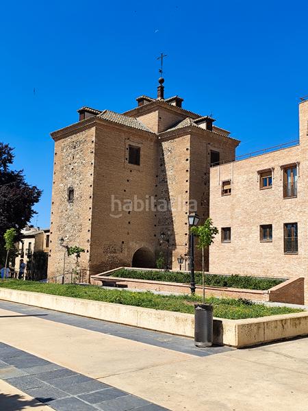 Foto d256aeb1-af49-4ecf-a09b-84b6faa3e539. Casa aparellada a cuesta can 11 a Casco Histórico Toledo