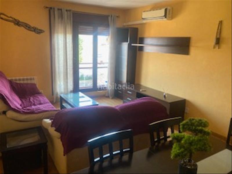 Foto fbf00af8-4208-4cf1-8805-c8a1a0c0d8a6. Piso  seminuevo con garaje, trastero y pisicina comunitaria en Magán