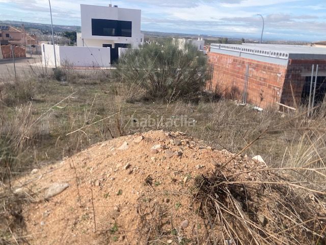 Foto 705f2805-b820-4655-87fa-dddabf9a6abf. Terreny residencial a calle tomillo 18 a Argés