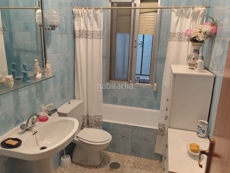 Foto bd44ee46-48e1-4609-888f-f78993823b89. Casa amb calefacció a Polán