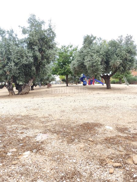 Foto c2f1c750-544a-4f19-ab19-bba56f8cab2c. Terreno residencial parcela en urbanización aguardentero, c/ tomillo en Argés