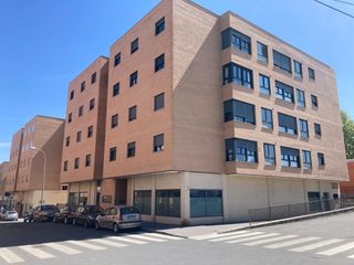 Affitto Appartamento  Avenida toledo. Piso seminuevo de 125 metros de 3 habitaciones y 2 baños