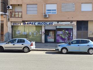 Business premise in Avenida fabián escribano 54. Ocasion