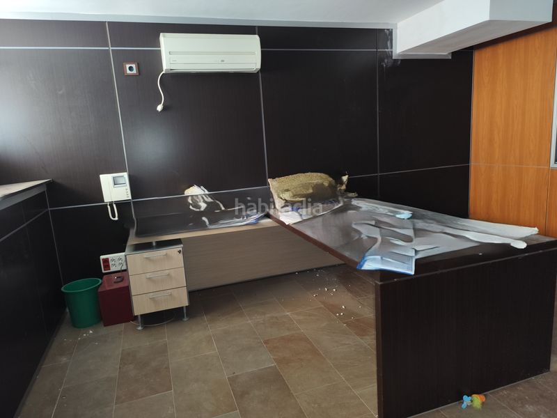 Foto 4ba86c08-44fc-43b5-89a9-9e33515ae396. Local comercial a avenida fabián escribano 54 a Beniaján Murcia