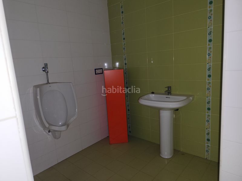 Foto 5312b390-5265-4a06-a91d-630e343ba3cc. Local comercial a avenida fabián escribano 54 a Beniaján Murcia