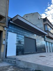 Local Comercial a Calle balsas 59. Muchas posibilidades