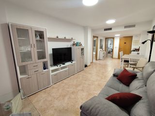 Flat  Calle maestro pedro paredes 13. Para entrar a vivir