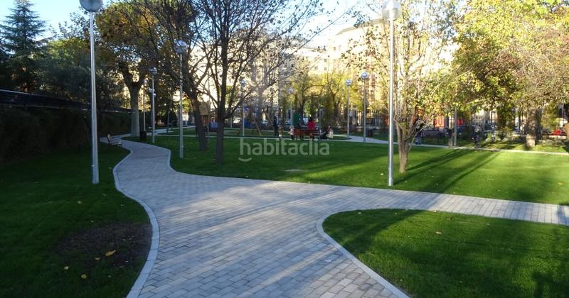 Foto f9595804-bf1e-4a2e-96df-c2adbd759b85. Alquiler piso  amueblado en alquiler con garaje, terraza y piscina en Trafalgar, en Madrid