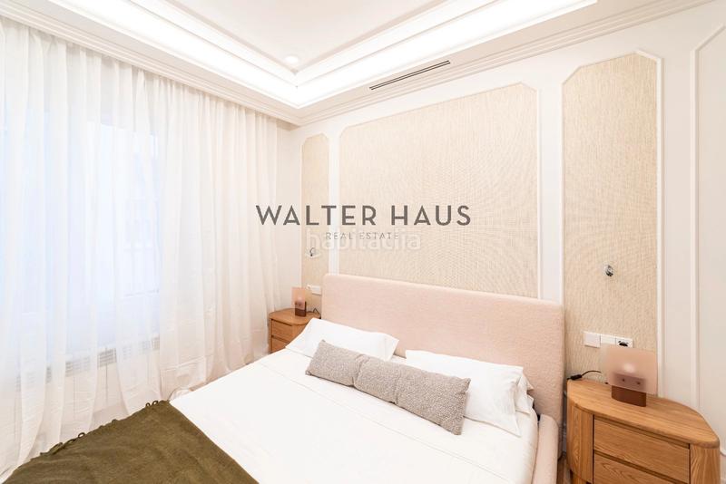 Foto 40dc8168-db1a-4fa1-b5c6-36c920a5db3f. Appartement avec cheminée chauffage dans Almagro Madrid