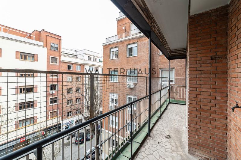 Foto 68f42fe8-0cb0-42ff-8e78-8c3f74368945. Piso  exterior a estrenar en venta en Almagro, en Madrid