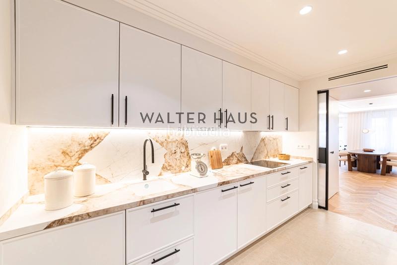 Foto 7c8cc35a-7b2a-4fd6-b8ae-51556cf36326. Appartement avec cheminée chauffage dans Almagro Madrid