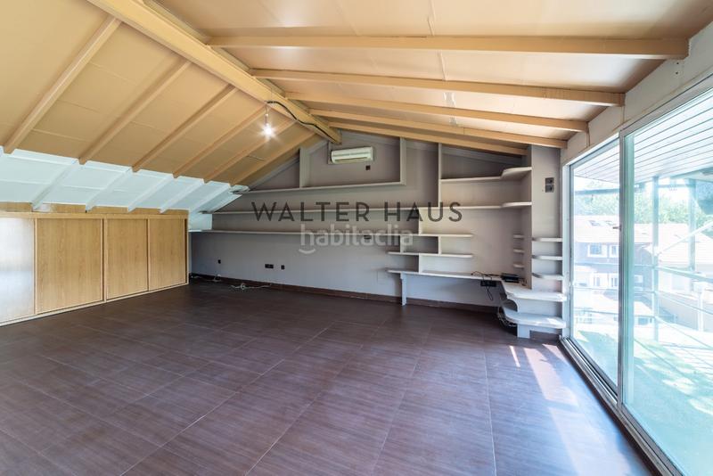 Foto 306d3aba-af2a-4b8f-994d-396c432fc951. Chalet avec chauffage parking piscine dans Castilla Madrid