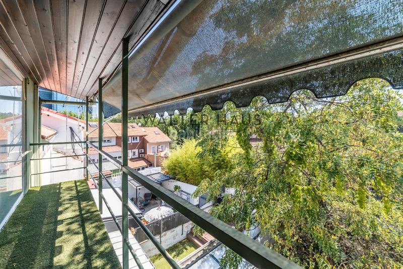 Foto b89e3ce3-ac6b-4a8d-8c88-d9e84c7d6f73. Chalet avec chauffage parking piscine dans Castilla Madrid