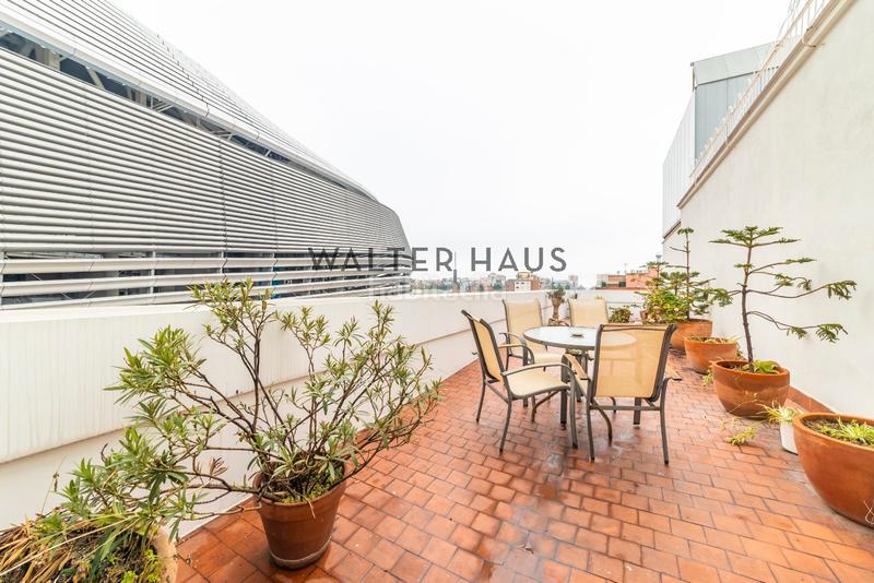 Foto 0694fdfa-6ee9-425f-a34a-70859524a06f. Rent penthouse with heating parking in El Viso Madrid