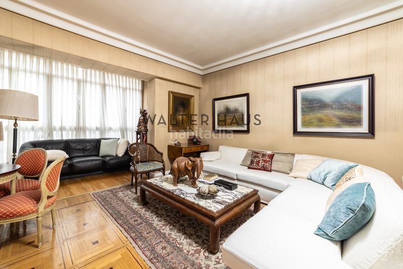 Foto 19861d7e-e2ba-4f8c-a2db-09940d7fed9f. Rent penthouse with heating parking in El Viso Madrid