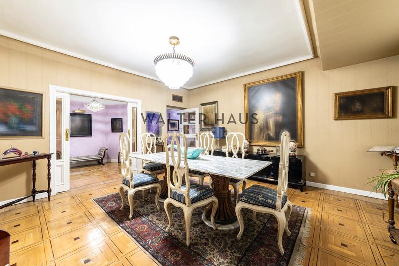 Foto 1b933209-2057-48ba-b15a-a77843fcc7b7. Rent penthouse with heating parking in El Viso Madrid