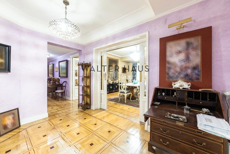 Foto 4706bf25-5546-4500-b9ba-d7af7bd2ebfe. Rent penthouse with heating parking in El Viso Madrid