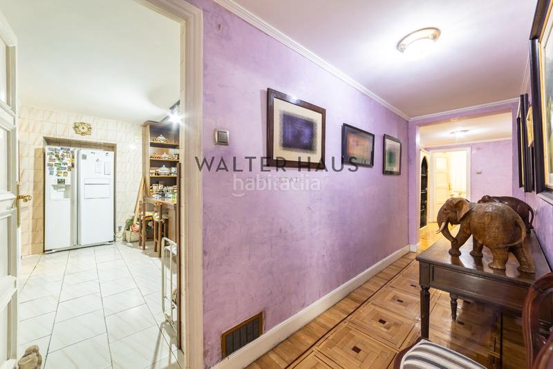 Foto 66e6aa60-afc9-40ce-a302-dbf73029ba66. Rent penthouse with heating parking in El Viso Madrid