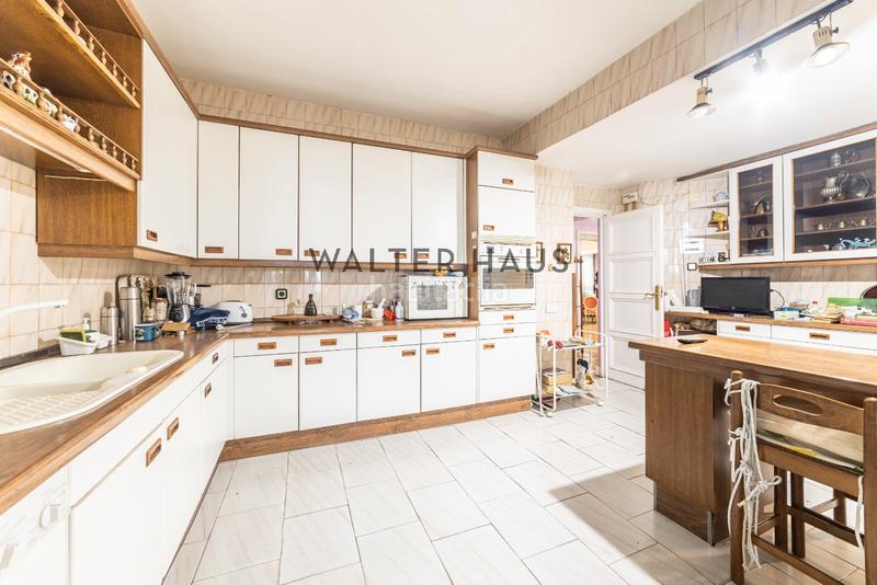 Foto d9e71563-e8b6-4d03-9300-dd16c8ef8d9e. Rent penthouse with heating parking in El Viso Madrid