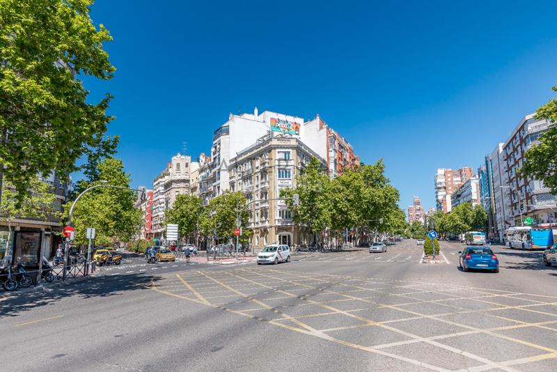 Foto 9b08e46d-e2c9-4c7a-a4e1-0f2ecd3ef849. Piso  exterior en venta en Lista, en Lista Madrid