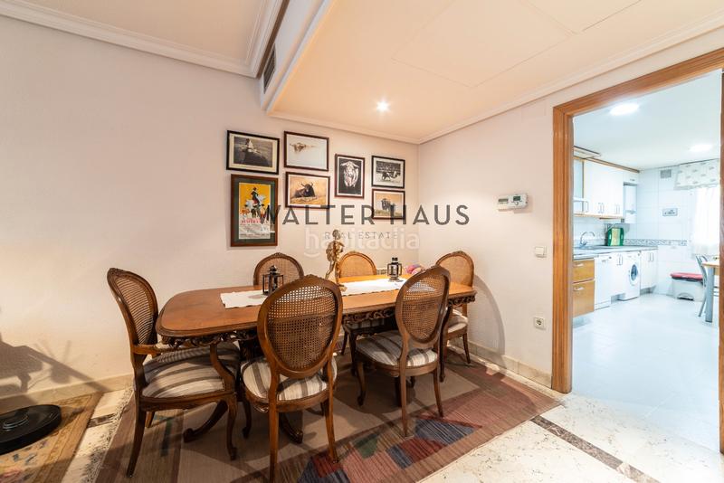 Foto 7f5e6516-9cc7-4d12-89d0-ea7b03ce71e8. Chalet  adosado en venta con terraza, jardín, plaza de garaje y piscina en la zona de la piovera, en Madrid