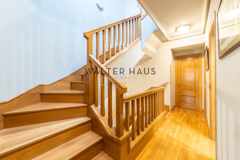 Foto 83855e3f-119d-4fdf-b866-c67157f55d64. Chalet  adosado en venta con terraza, jardín, plaza de garaje y piscina en la zona de la piovera, en Madrid