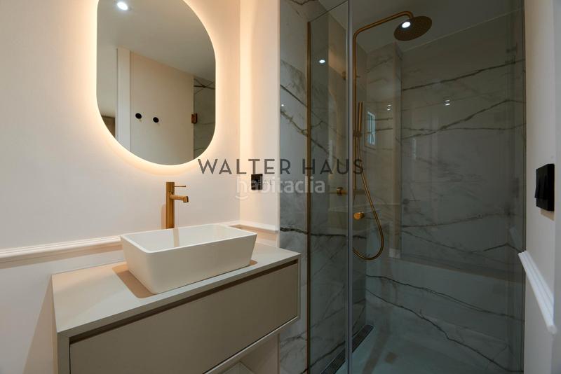 Foto fe45a9a3-bcb2-433d-b8de-dcfe2c99c1da. Piso  amueblado en venta en malasaña, en Universidad-Malasaña Madrid