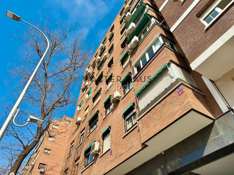 Foto 25ee45a8-ec27-4fa9-89a4-4281a0a58b9d. Pis amb calefacció a Pacífico Madrid