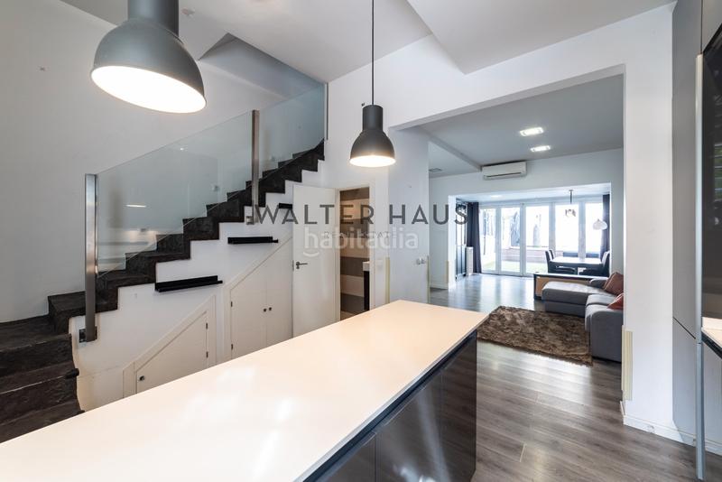 Foto 950c0aff-02a9-4791-8fa4-64b4895a39f9. Chalet avec chauffage parking piscine dans Hispanoamérica-Bernabéu Madrid