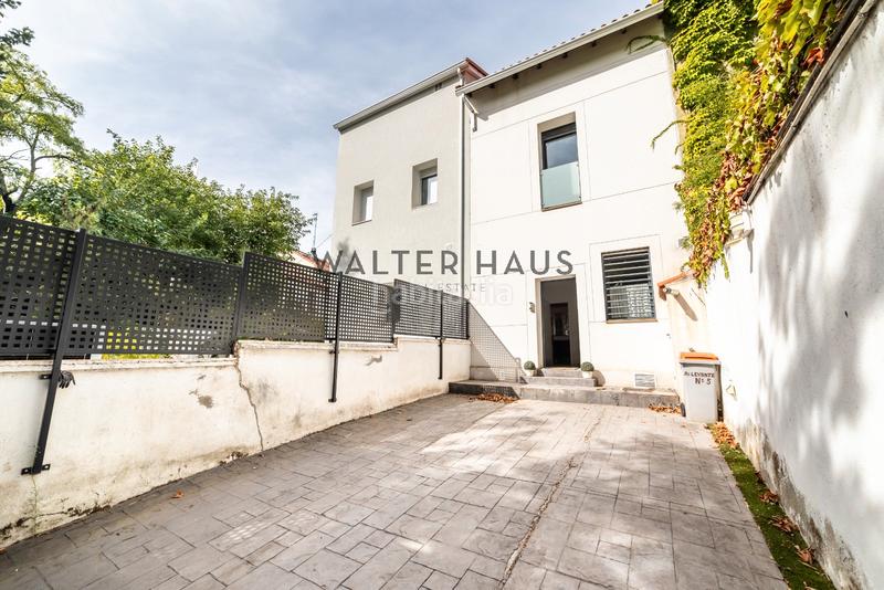 Foto 9dede7ef-f003-4334-a553-9d58abb6f633. Chalet avec chauffage parking piscine dans Hispanoamérica-Bernabéu Madrid