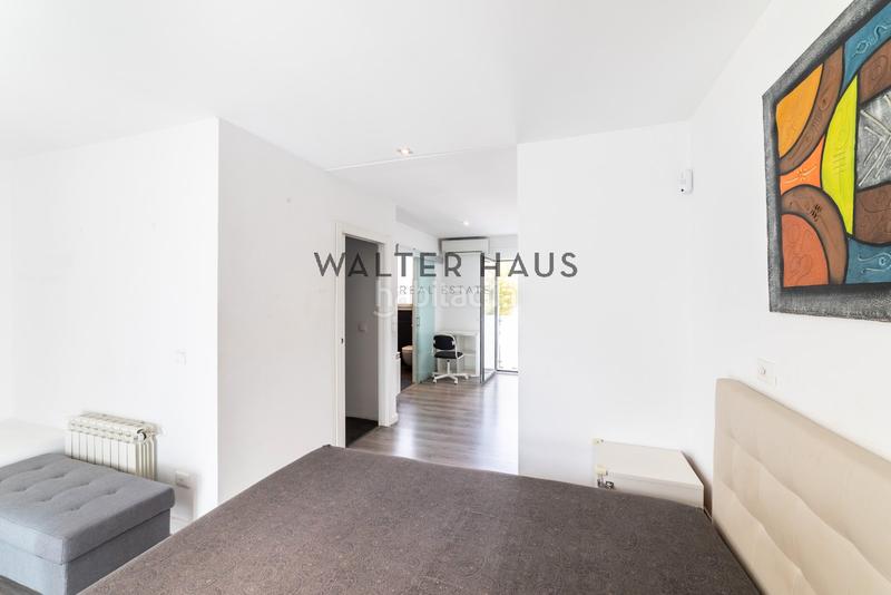 Foto f958275c-dd28-4dc4-83f0-f2961ea812b9. Chalet avec chauffage parking piscine dans Hispanoamérica-Bernabéu Madrid