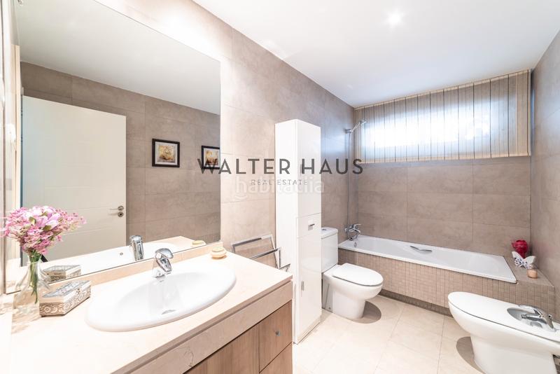 Foto 3c1bdc96-1a56-4227-bcdc-4c53551e2fb6. Casa aparellada amb calefacció piscina a Soto de Henares Torrejón de Ardoz