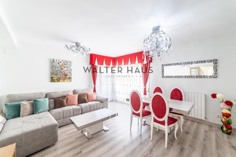 Foto 4bc9e284-db92-476d-a8de-afb65a86ee7a. Casa aparellada amb calefacció piscina a Soto de Henares Torrejón de Ardoz