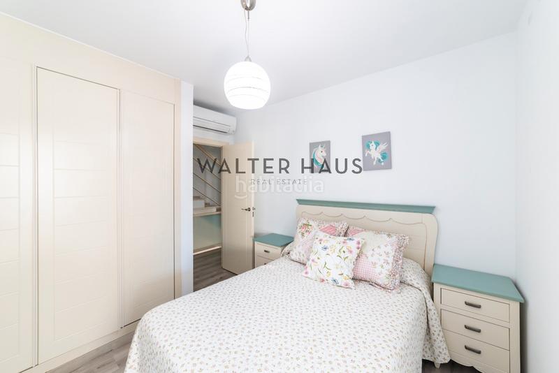 Foto 9967de53-32e5-4084-9f70-213e28bc0a53. Casa aparellada amb calefacció piscina a Soto de Henares Torrejón de Ardoz