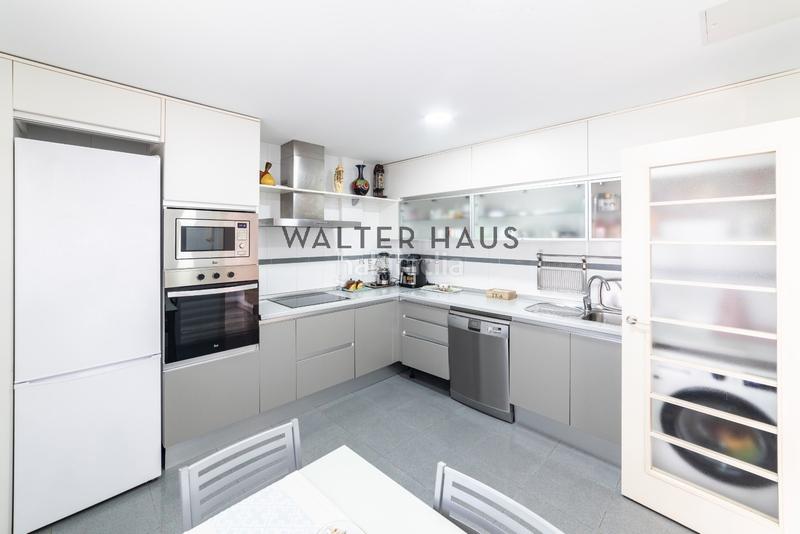 Foto c9ce41f2-ab5a-4ea0-a903-fcf743a35918. Casa aparellada amb calefacció piscina a Soto de Henares Torrejón de Ardoz