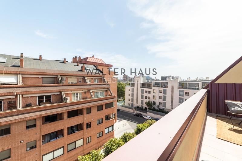 Foto 9132b800-eec2-402e-aea1-3e2bfae92c6a. Àtic amb calefacció piscina a Castilla Madrid