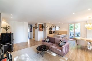 Appartamento  Calle de santa maría magdalena. Piso reformado en venta en nueva españa, madrid
