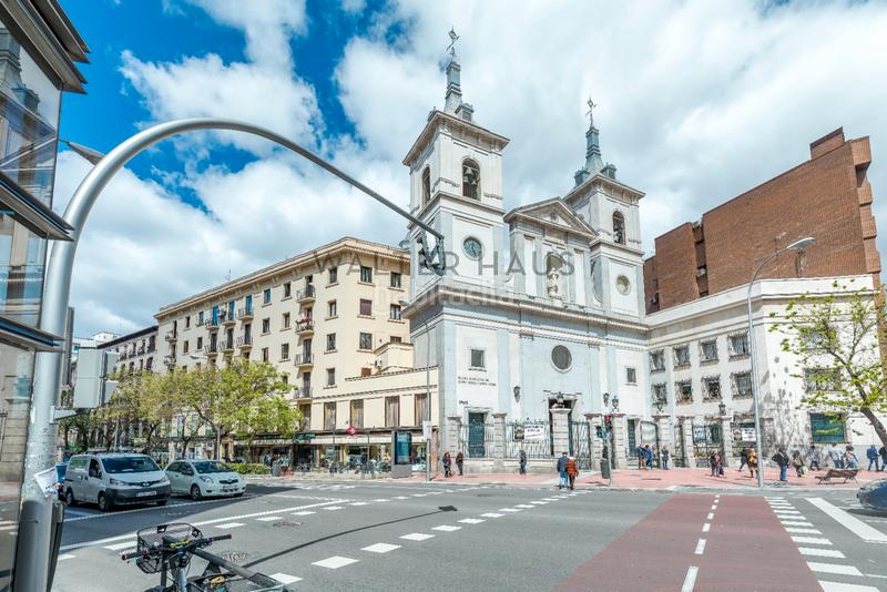 Foto c0e92c35-ce18-43c4-a37b-ea318f414604. Piso ático a estrenar en venta en Trafalgar, en Trafalgar Madrid