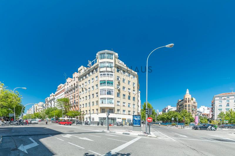 Foto 084b44ec-b8b0-414b-821c-b1b9b8bd63e5. Flat in calle de maldonado 48 in Lista Madrid