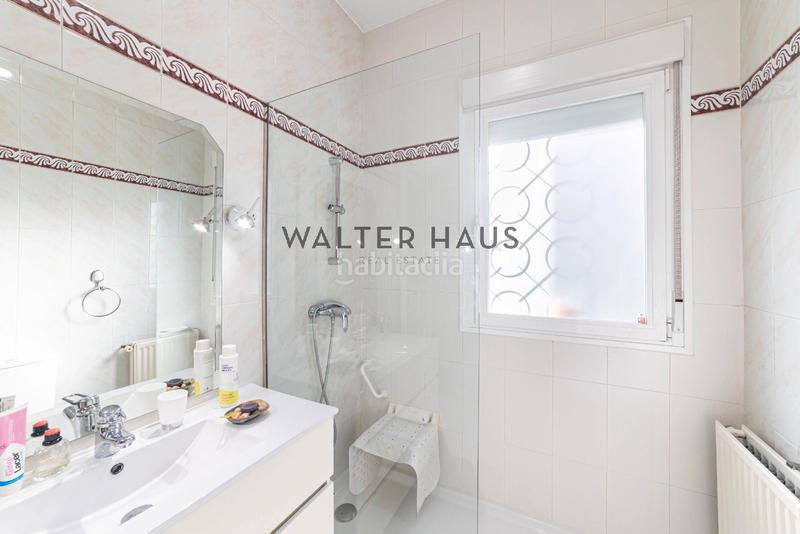 Foto e02949b3-5443-43db-9043-1ceed93604db. Reihenhaus mit heizung in Ciudad Jardín Madrid