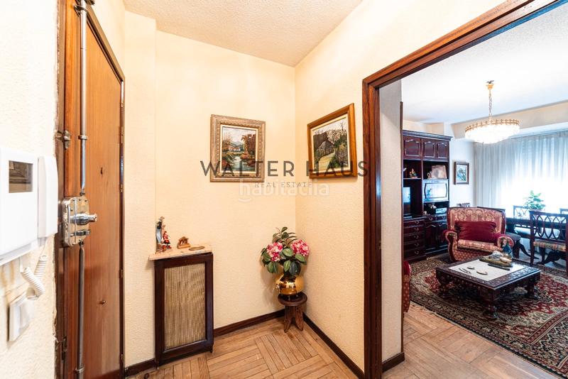 Foto d266fc67-7466-4347-9bb5-2a4ddb90c643. Flat with heating parking in Goya Madrid