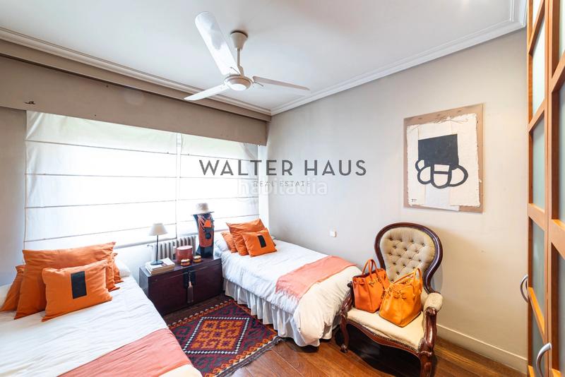 Foto a18bf026-bc29-4800-99cd-3c78e2bf2e7c. Pis amb calefacció aparcament a El Viso Madrid