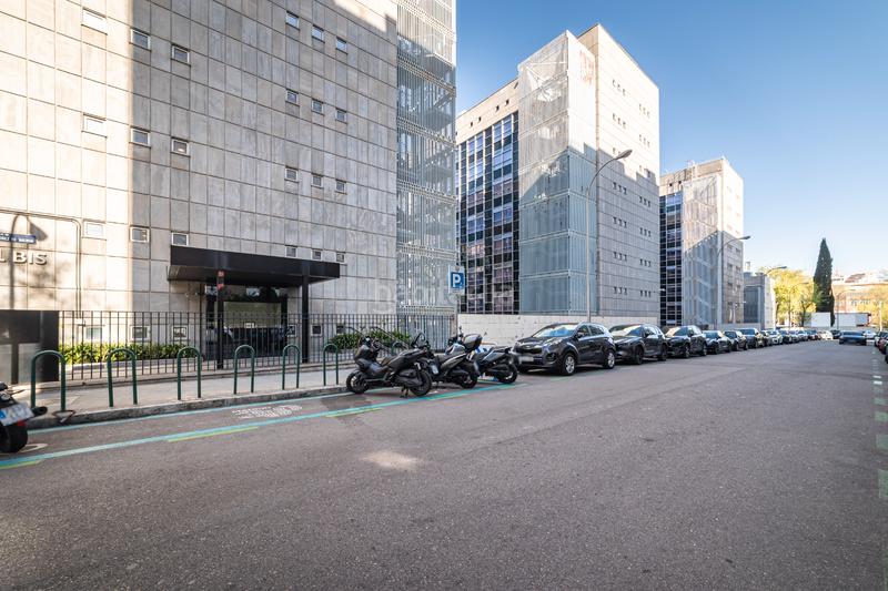 Foto da49b8b1-9b76-4a3a-9cbe-4cff3ea26399. Appartamento con riscaldamento in El Viso Madrid