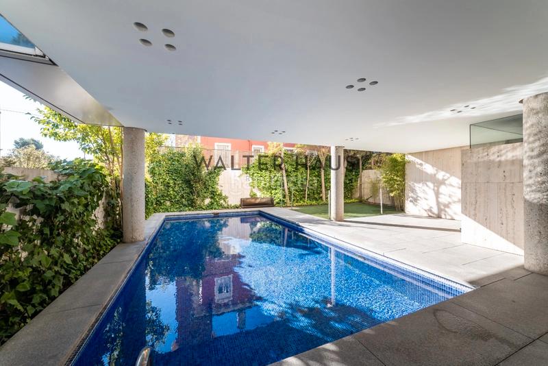 Foto 443ef985-ba13-4101-8d2f-a053298bec1a. Piso dúplex exterior en venta en El Viso, . en El Viso Madrid