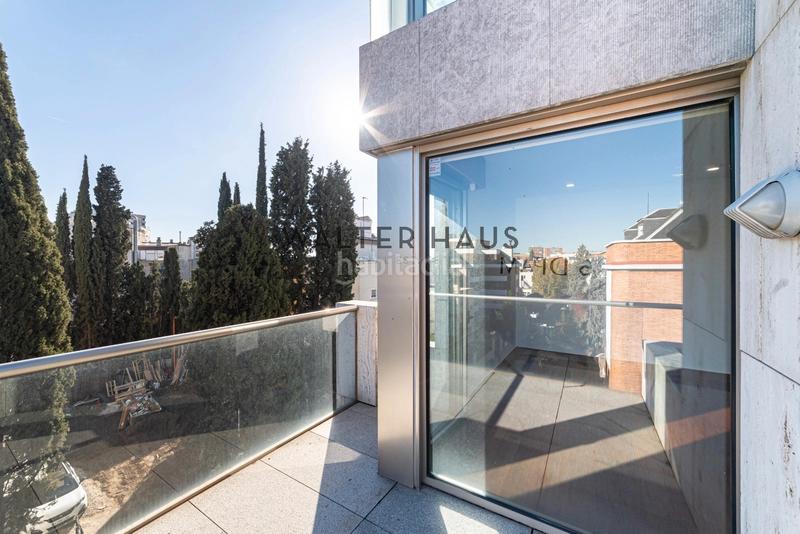 Foto 8c9fbf59-4b23-40bd-b86a-1a101f3e4748. Piso dúplex exterior en venta en El Viso, . en El Viso Madrid