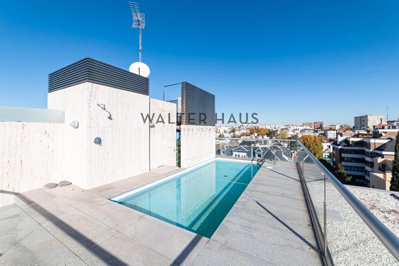 Foto beca4e33-bfb2-4c76-9c06-5bdbe864c372. Piso dúplex exterior en venta en El Viso, . en El Viso Madrid