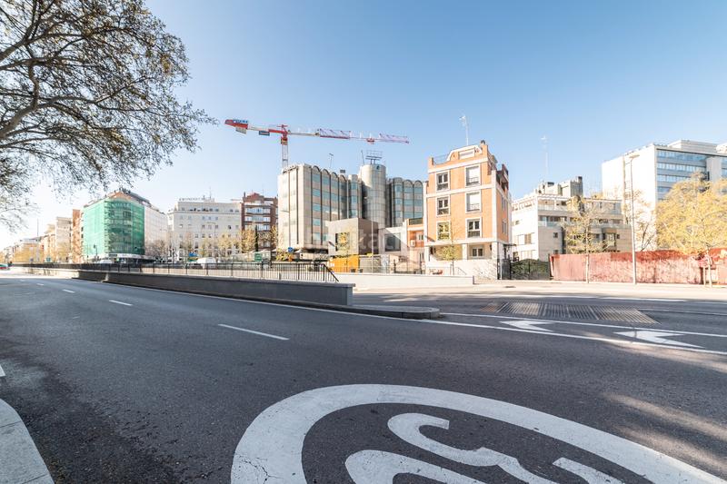 Foto cca4fe31-789a-4e65-a761-3ddf7ada2617. Piso dúplex exterior en venta en El Viso, . en El Viso Madrid