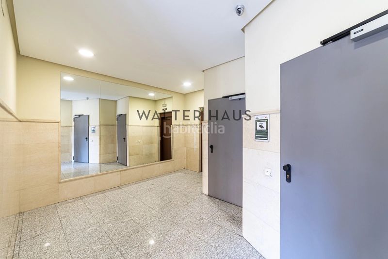 Foto 2487eaa8-4af2-4346-9bb4-18014e5076eb. Pis amb calefacció aparcament a Universidad-Malasaña Madrid