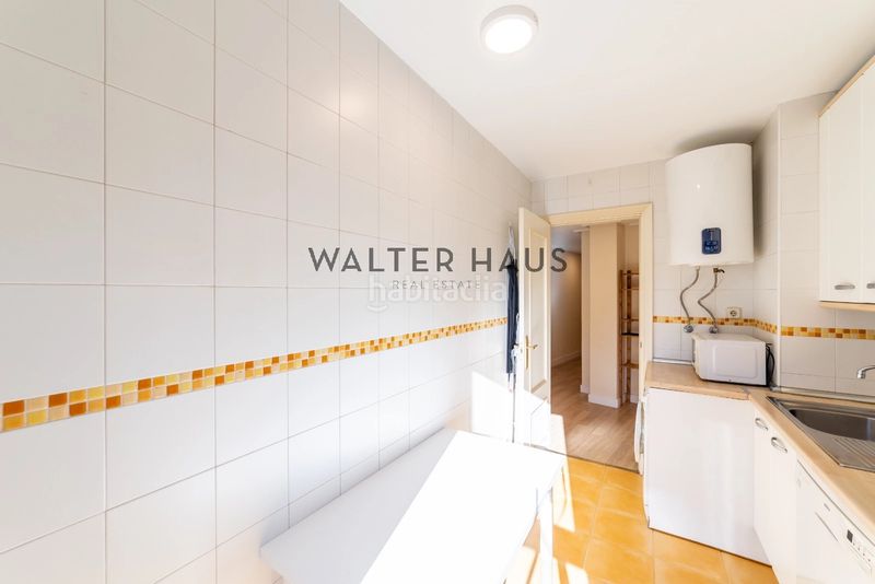 Foto 8a4703bf-9917-4c69-899d-286ddfc8c1d6. Pis amb calefacció aparcament a Universidad-Malasaña Madrid