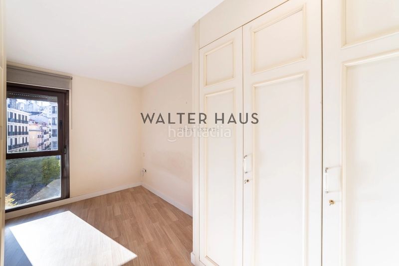 Foto f1268ac4-d8d4-4eb3-a059-5c492b2ac7ba. Pis amb calefacció aparcament a Universidad-Malasaña Madrid